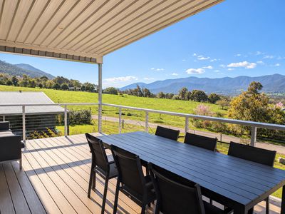 27 Heberles Road, Tawonga South