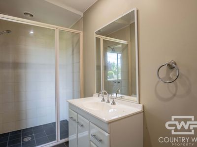 45 Abercrombie Street, Guyra