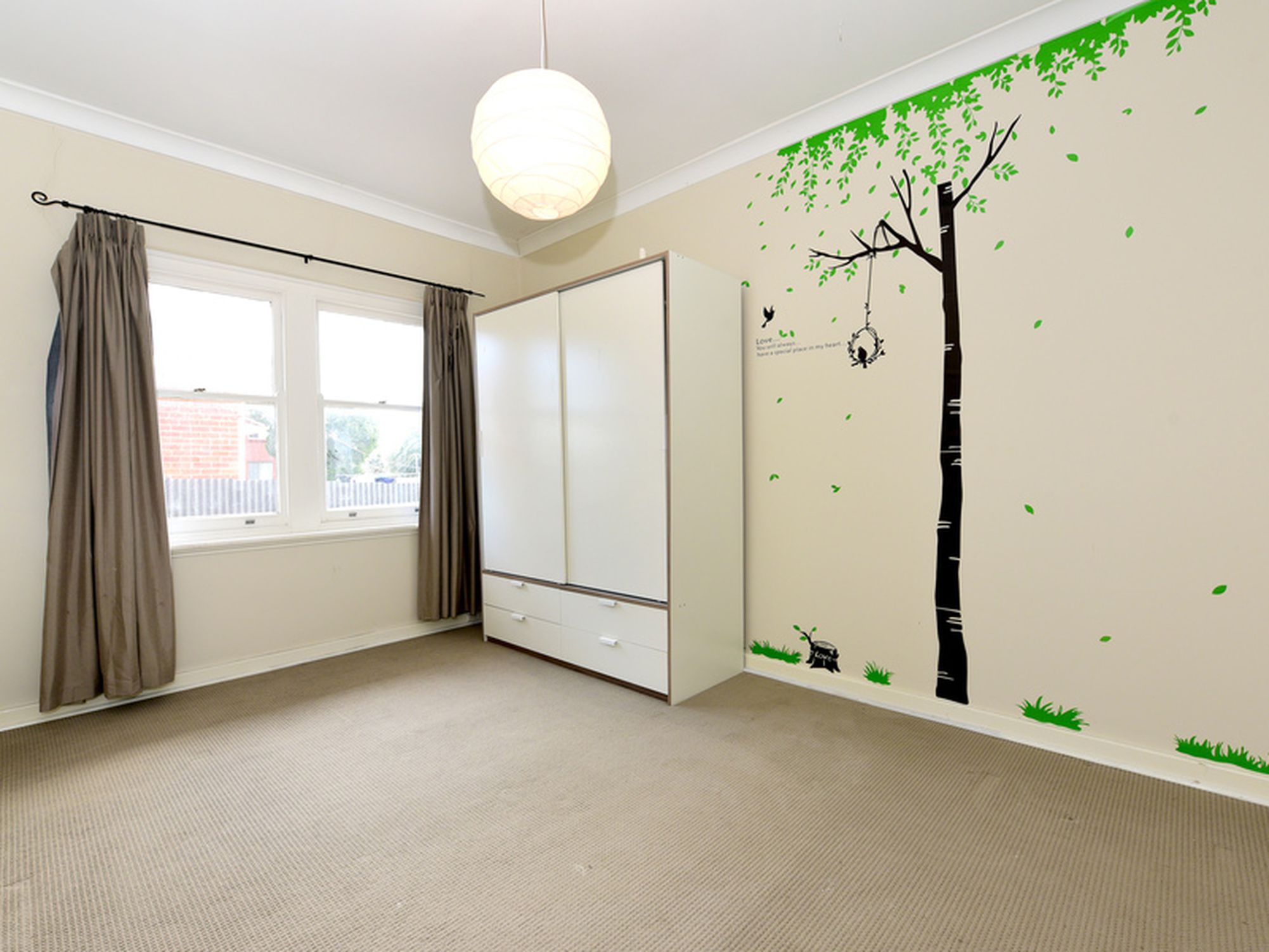 101 Gorge Road, Paradise