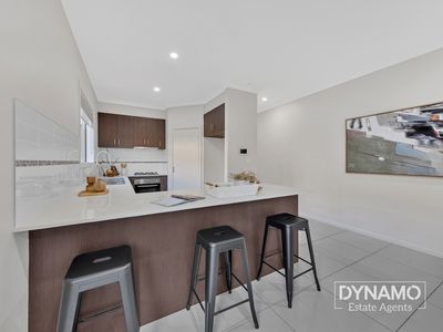 37 Viewside Crescent, Craigieburn