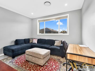 17 Redhaven Street, Caddens