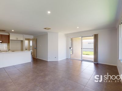 23 Sherrard Crescent, Dubbo