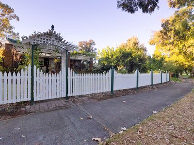 30 Regency Drive, Thornlie