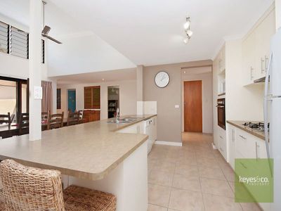 12 Cobb Court, Annandale