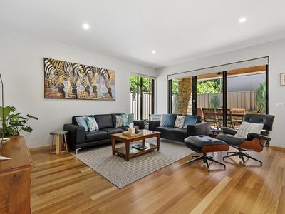 2 Bank Street, Avenel