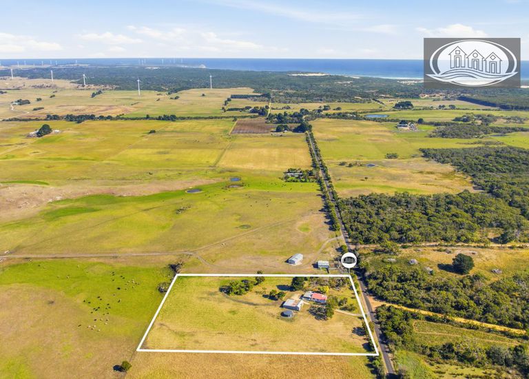 138 Oakleys Road, Portland