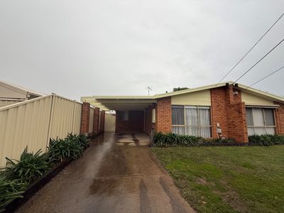 2 / 30 Rowes Road, Werribee
