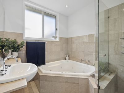 120 Killarney Drive, Killarney Heights