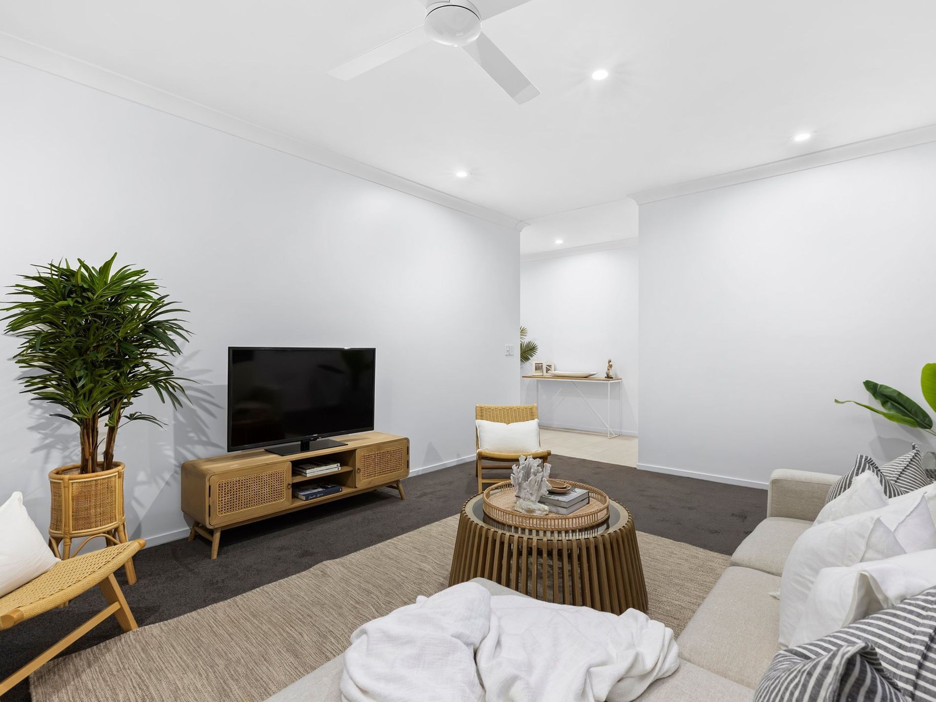 15 Hawksbury Crescent, Wakerley