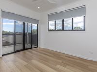 24 Tamarind Crescent, Park Ridge