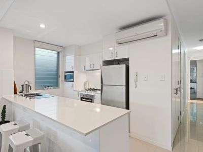 2 / 64 Pembroke Road, Coorparoo