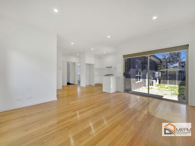 1 / 3 Rhodes Parade  , Pascoe Vale