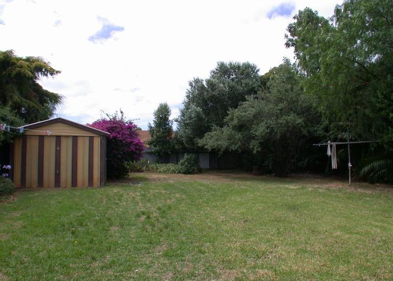 16 Beacon Crescent, Seaford
