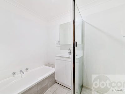 12 / 205A Albany Street, Point Frederick