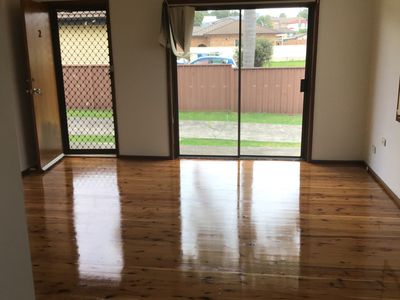 2 / 1 Gipps Crescent, Barrack Heights