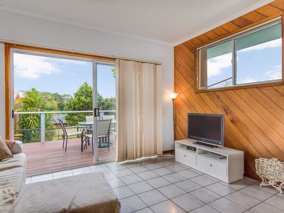6 Rosewood Avenue, Bangalow