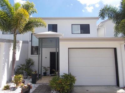 19 / 654 Esplanade, Urangan