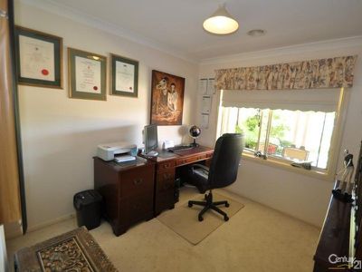5 Westminster Court, Dubbo