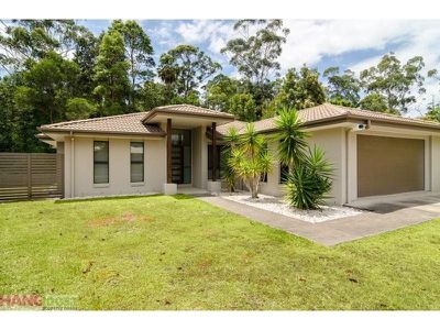 7 Club Court, Tewantin