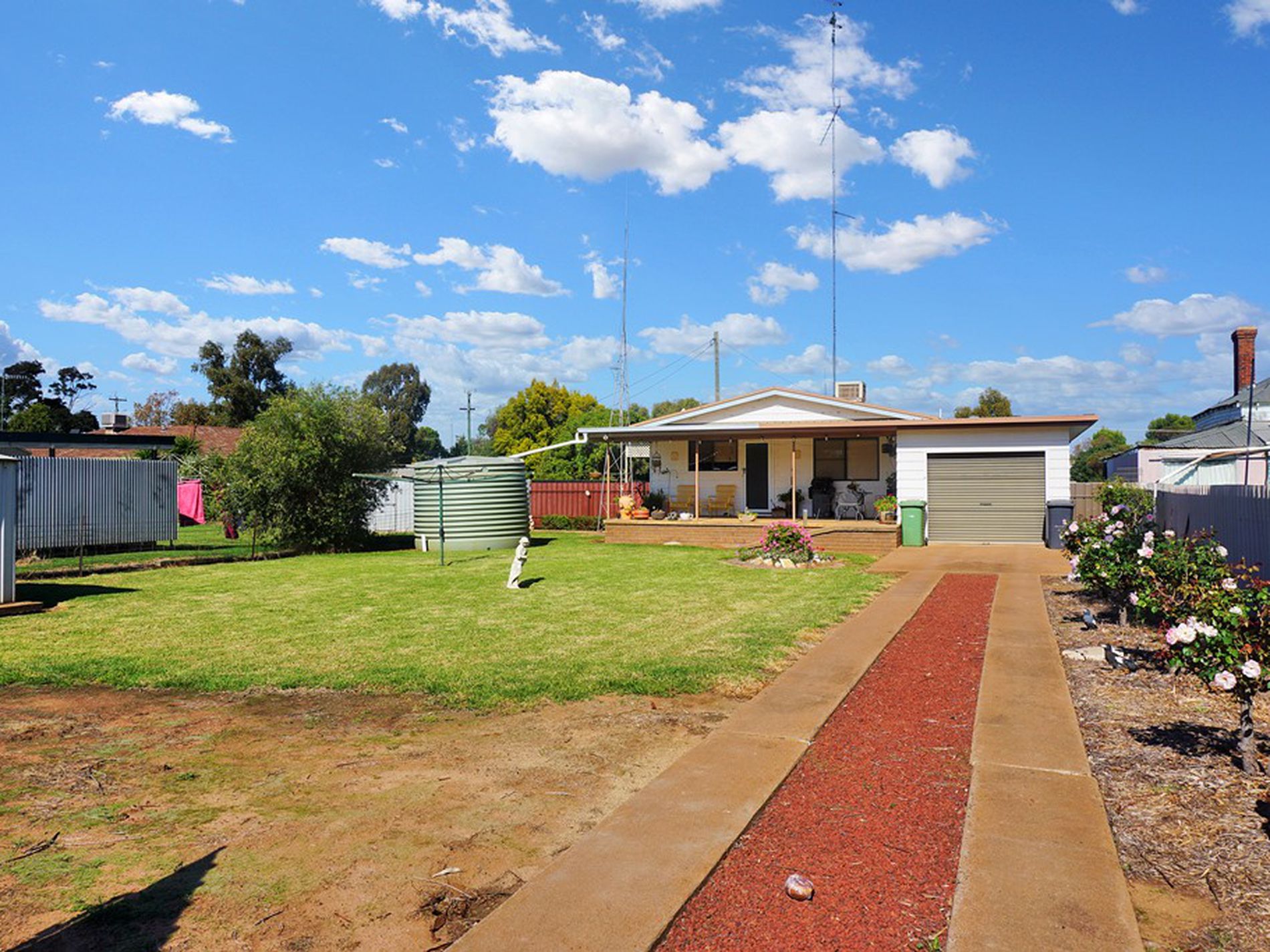 25 Caroon Street, Ungarie