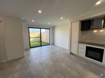 13 Labrador Street, Clyde North