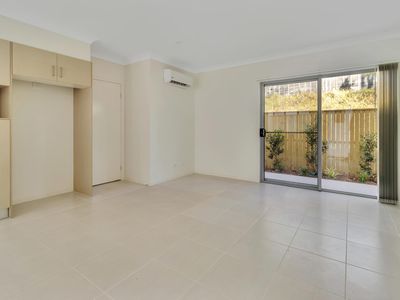 7 / 20 Careel Close, Helensvale