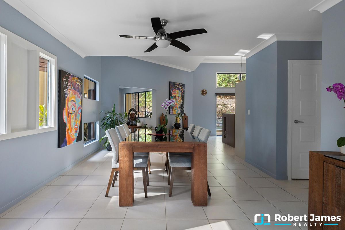17 Cocos Court, Doonan