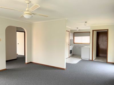 2 / 4 Margaret Street, Werribee