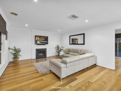 6 Waterville Vista, Cranbourne