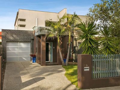 5 Government Road, Essendon