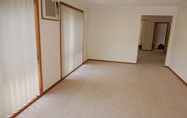 4 Gifford Cl, Berwick
