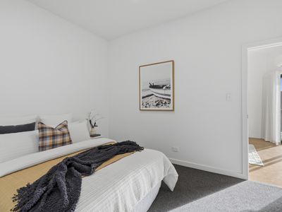 1 / 20B Frances Street, Bridport