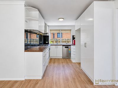 4 Rosedale Place, Wyndham Vale