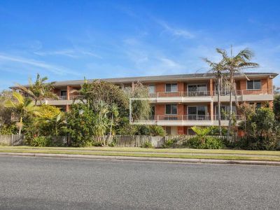 9 / 21 Beach Road, Hawks Nest