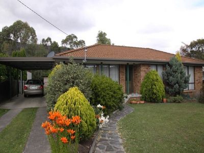 19 Hampton Court, Huonville