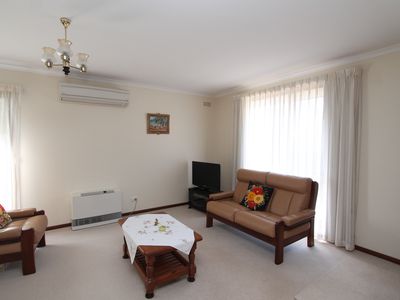 1 / 185A MOORE STREET, Warrnambool