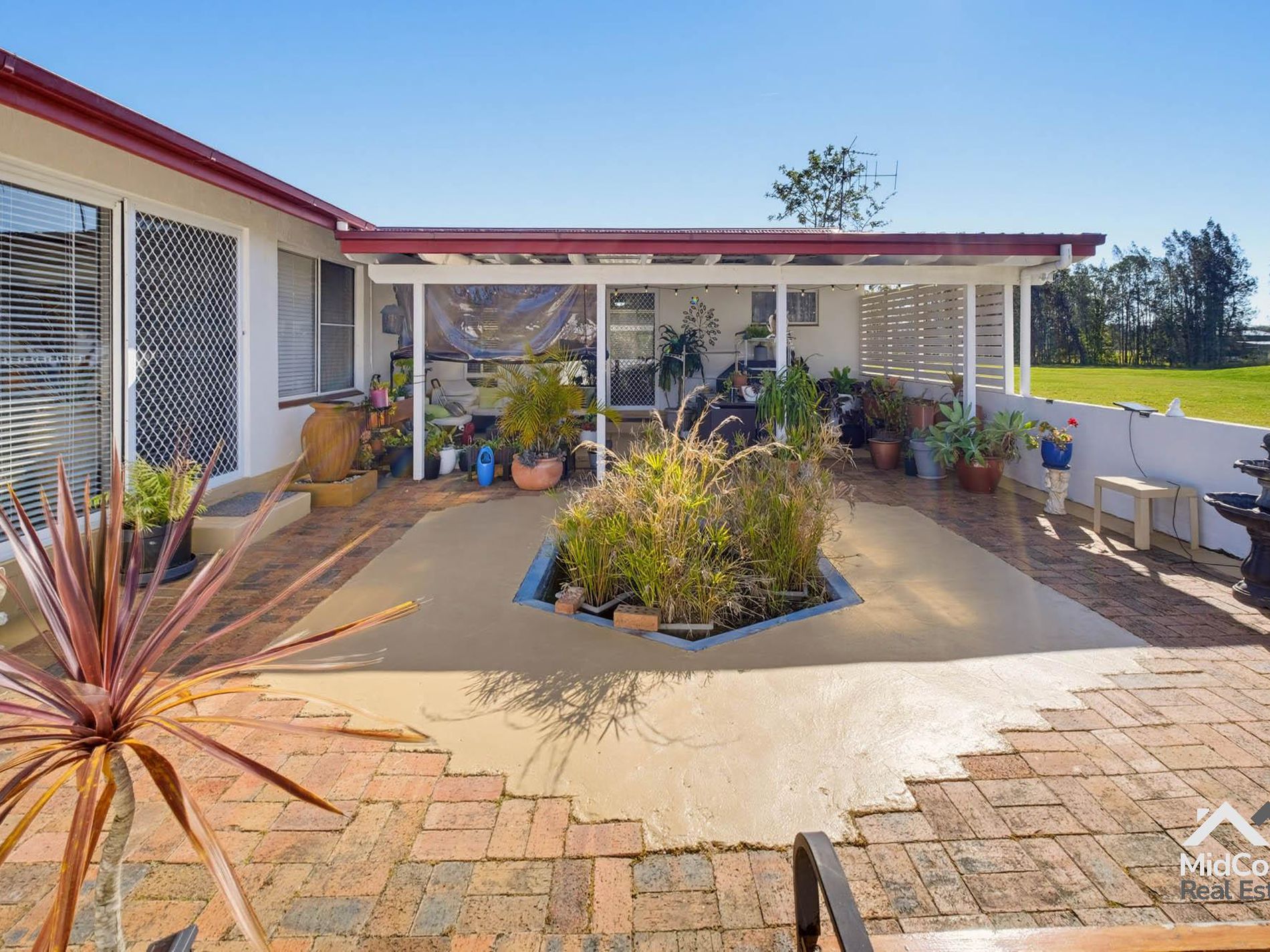 8 Laurina Drive, Darawank