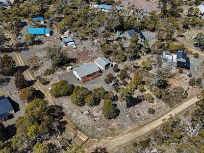 2 Trout Crescent, Miena