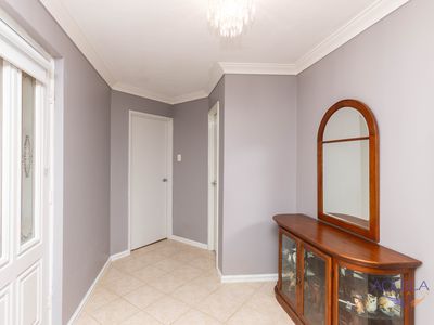 11 Robinia Rise, Helena Valley