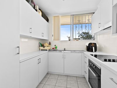 7 / 53 Clarence Road, Indooroopilly