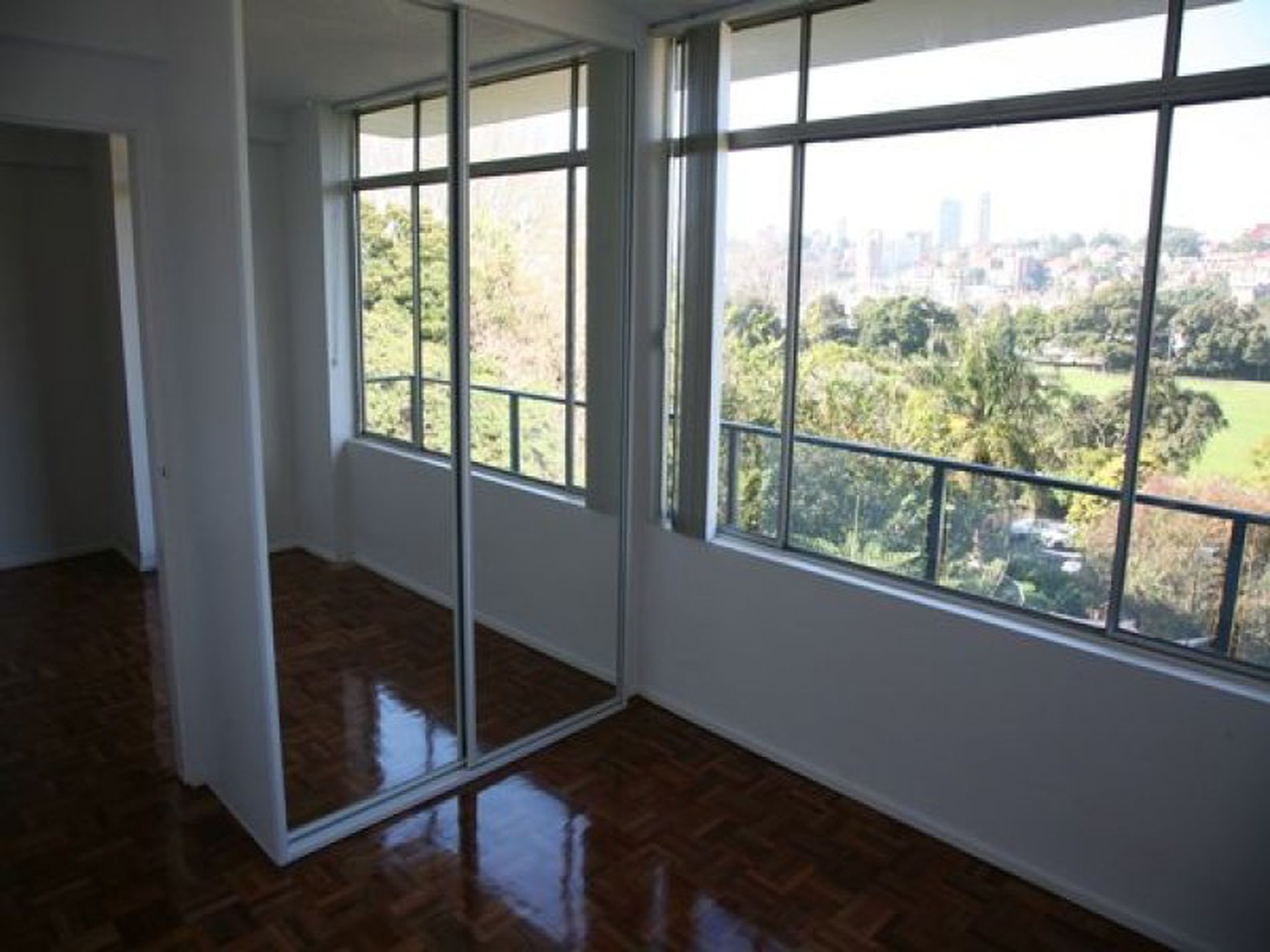 18 / 40A Roslyn Gardens, Elizabeth Bay