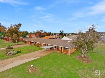 1 / 9 Lawson Street, Dubbo