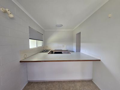 3 / 4 Jasmine Drive, Proserpine