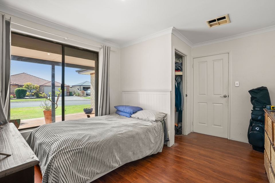 25 Seawind Drive, Rockingham
