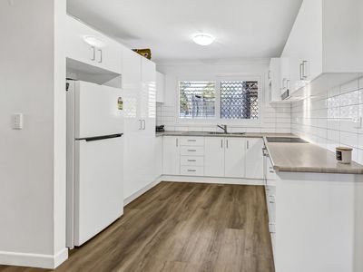 214 Oxley Drive, Coombabah