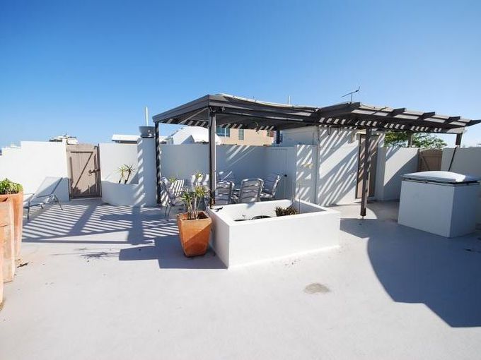 9 / 10 Marina Walk, Alexandra Headland