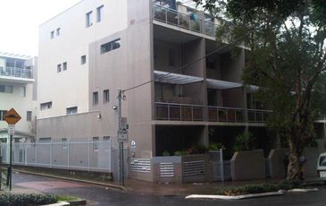 11 / 110 Wellington  St, Waterloo