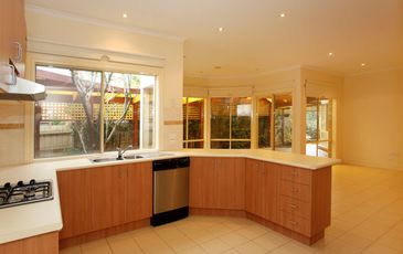 16 Evergold Close, Narre Warren South