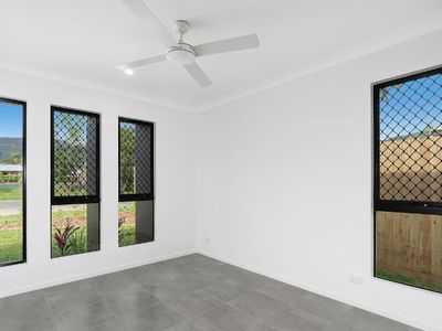 1 / 573 Mulgrave Road, Earlville