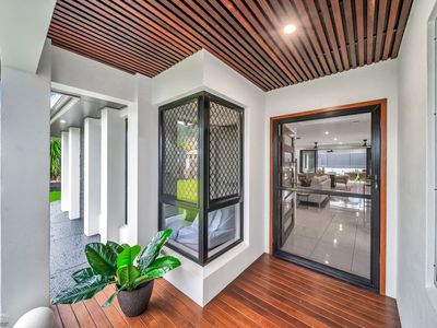 16 Leighton Crescent, Gordonvale